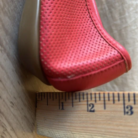 AEROSOLES SalmonFlats with Gold Buckles Size 10M but flexible. - Picture 3 of 7